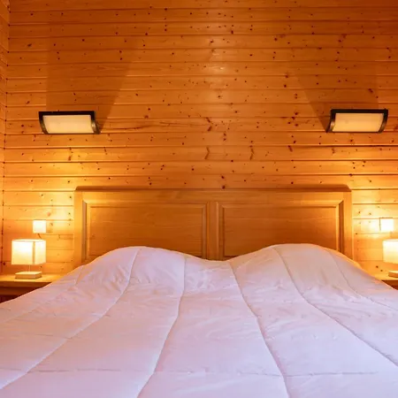 Les Bouviers Chalet Saint-Denis (Lozere)